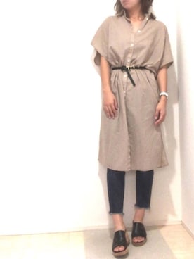 「Ungrid（アングリッド）のインディゴフレイドヘムストスリ（デニムパンツ）」を使った、Manaさん（レディース・162cm）の夏コーディネート