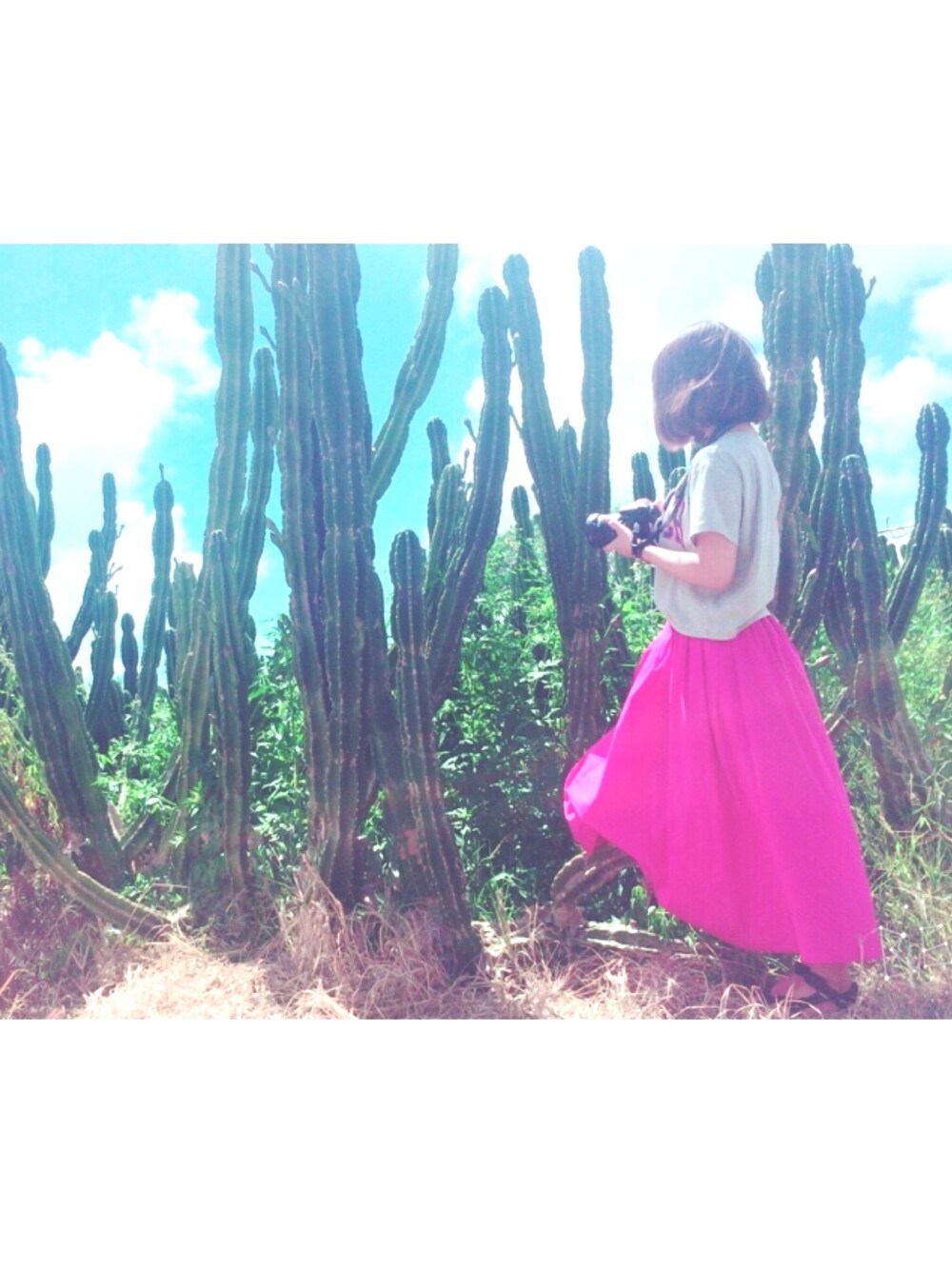 「teva、pink、ピンクコーデ、沖縄、　」｜「LOWRYS FARMのアイテム（スカート、ピンク系）」を使った、tomimimyさん（レディース・155cm）の春コーディネートの1枚目の写真