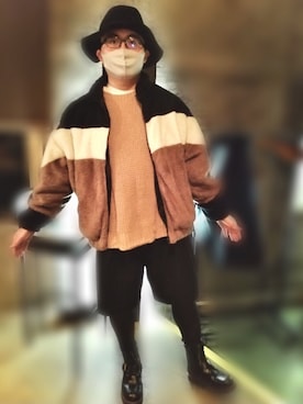 「GIVENCHY（ジバンシイ）のアイテム（パンツ）」を使った、piavocomusoさん（メンズ・172cm）の秋コーディネート