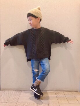 「アイテム（ニット/セーター、ブラック系）」を使った、Yuitonさん（キッズ・110cm）の冬コーディネート