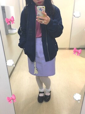 「白タイツ」｜「アイテム（MA-1）」を使った、ま いさん（レディース・151cm）の秋コーディネート