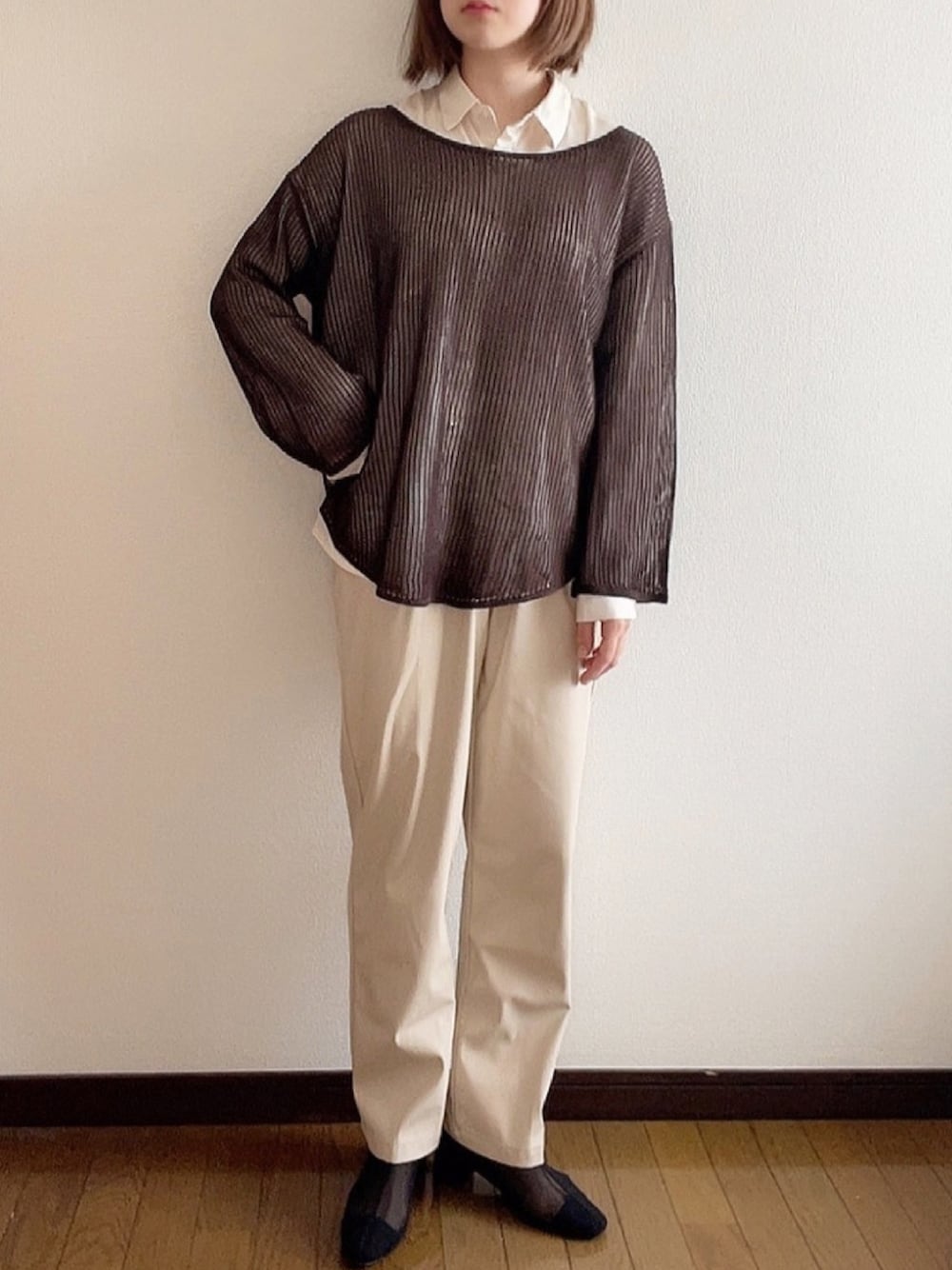 「ももち芸人、ももちのクセが強すぎた、ももち買い、大学生、オトナカジュアル、メッシュニット、メッシュパンプス、メッシュサンダル、ブラウン、プチプラコーデ」｜「GUのアイテム（ニット/セーター、ブラウン系）」を使った、まるすけさん（レディース・156cm）の春コーディネートの1枚目の写真