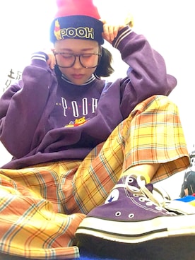 「個性的 古着」｜「アイテム（スニーカー）」を使った、ちゃむさん（レディース・150cm）の秋コーディネート