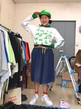 「個性的 古着」｜「アイテム（スニーカー）」を使った、ちゃむさん（レディース・151cm）の春コーディネート