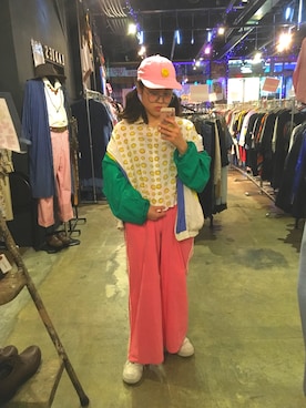 「個性的 古着」｜「アイテム（スニーカー）」を使った、ちゃむさん（レディース・151cm）の春コーディネート
