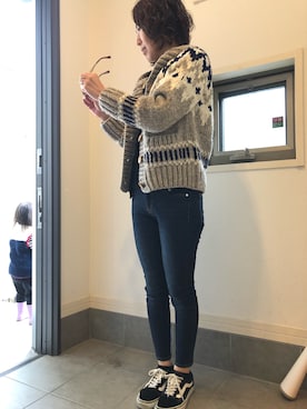 「MILKFED.（ミルクフェド）のCOWICHAN KNIT CARDIGAN（ニット/セーター、グレー系）」を使った、mさん（レディース・159cm）の秋コーディネート