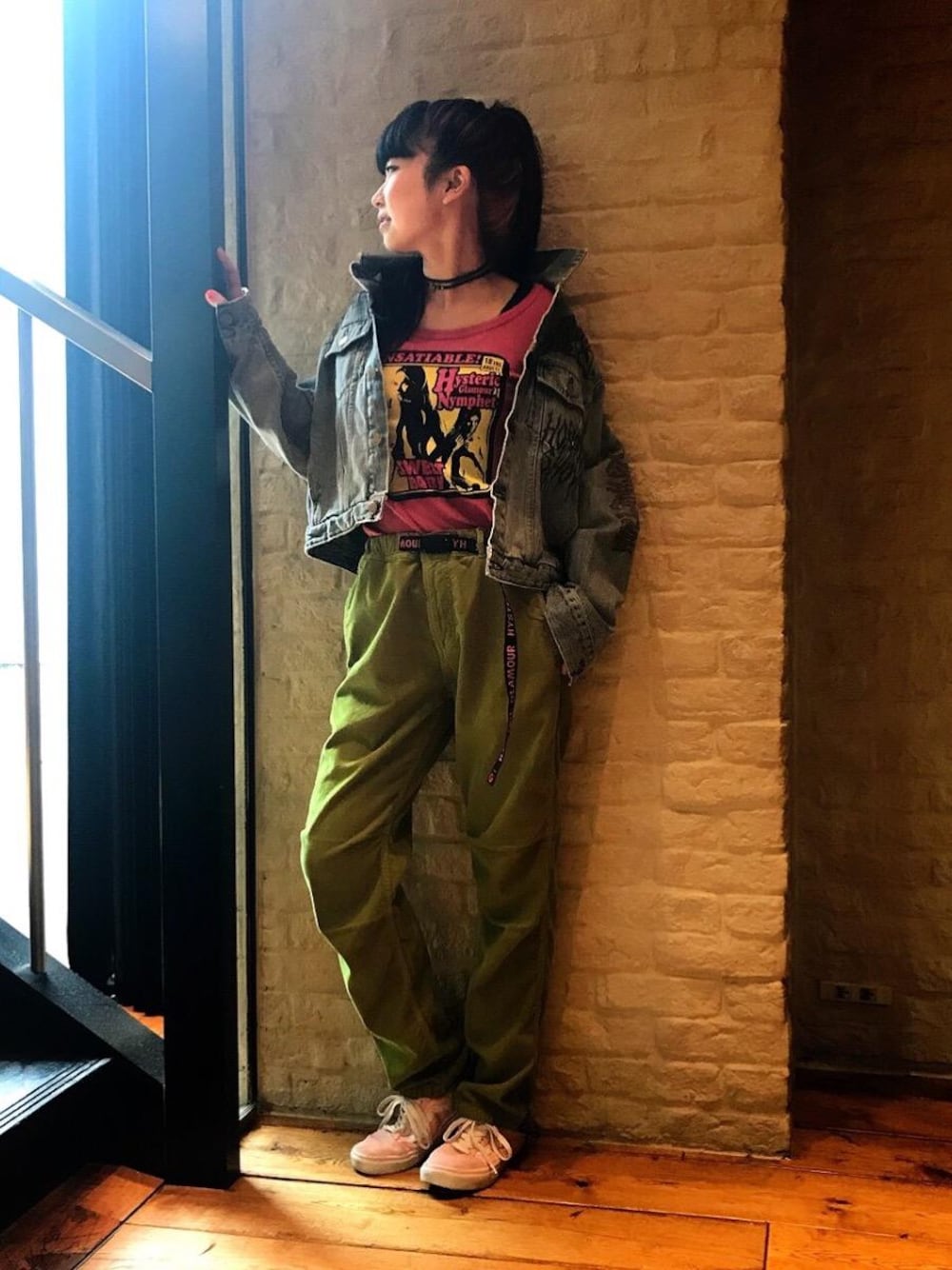 「デニム、アメカジ、ジージャン、春、クライミングパンツ、低身長、ヒステリックグラマー、hystericglamour、マジ卍」｜「HYSTERIC GLAMOURのHYSTERIC BEAR チャームチョーカー（チョーカー、ブラック系）」を使った、fukuchanさん（レディース・154cm）の冬コーディネートの1枚目の写真