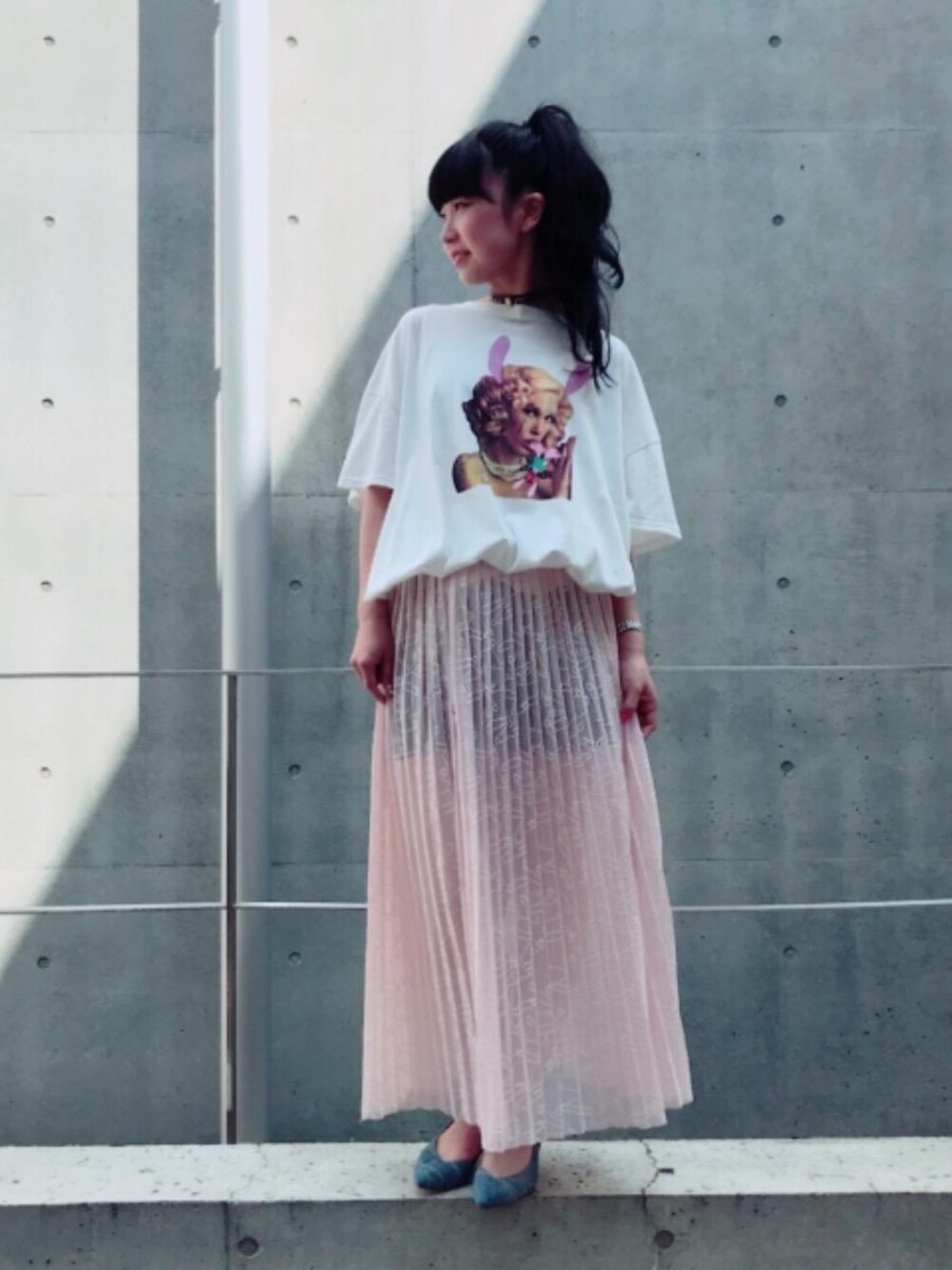 「カジュアル、Tシャツ、ストリート、レース、ロングスカート、Hysteric Glamour、夏コーデ、ヒステリックグラマー、スコロクト」｜「HYSTERIC GLAMOURのブラックデニム ショートパンツ（デニムパンツ、ブラック系）」を使った、fukuchanさん（レディース・154cm）の夏コーディネートの1枚目の写真