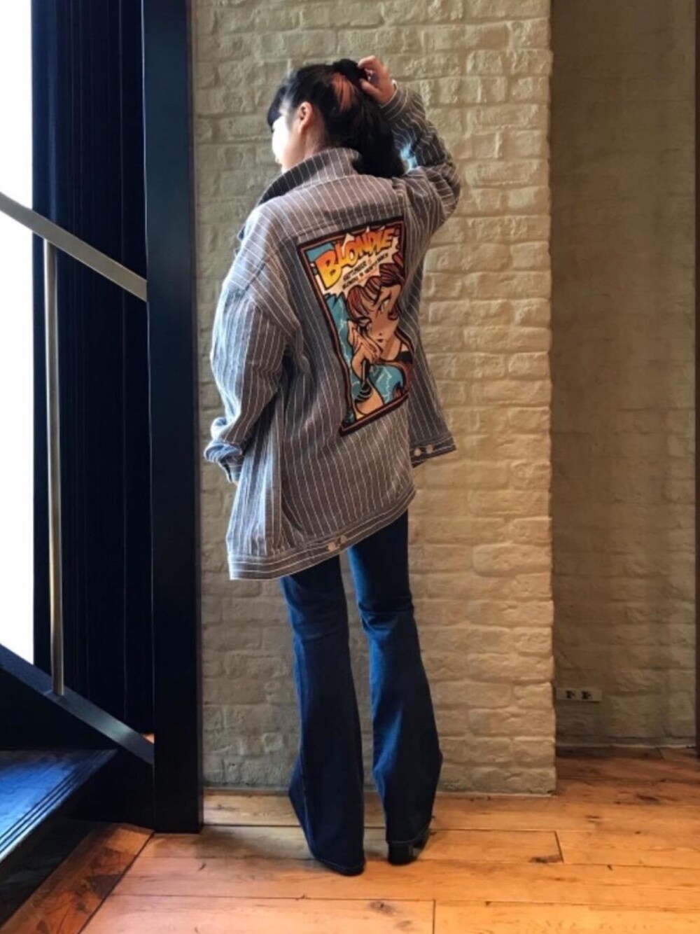 「デニム、アメカジ、ストライプ、スエット、ジージャン、低身長、ヒステリックグラマー、hystericglamour、ベルボトム」｜「HYSTERIC GLAMOURのBLONDIE/BLONDIE IN HAMPTON BEACH pt Gジャン（デニムジャケット、ブルー系）」を使った、fukuchanさん（レディース・154cm）の冬コーディネートの1枚目の写真