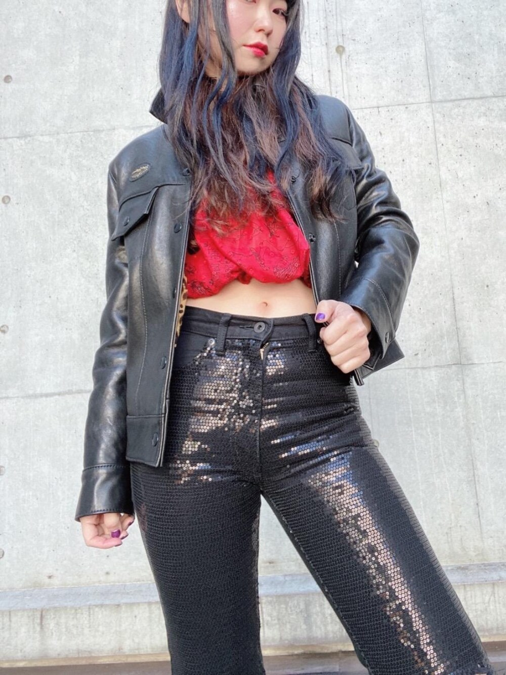 「ロック、Hysteric Glamour、スパンコール、低身長、ヒステリックグラマー、ルイスレザー、HYSTERICS、Lewislethers」｜「HYSTERIC GLAMOURのLewis Leathers×HYSTERIC Western JK（ライダースジャケット、ブラック系）」を使った、fukuchanさん（レディース・154cm）の秋コーディネートの1枚目の写真