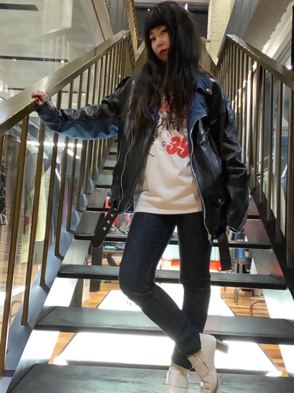 「デニム、ライダース、冬コーデ、コラボレーション、Hysteric Glamour、ダブルライダース、低身長、ヒステリックグラマー、HYSTERICS、thee hysteric xxx」｜「HYSTERIC GLAMOURのSデニム スリムPT（デニムパンツ、ブルー系）」を使った、fukuchanさん（レディース・154cm）の冬コーディネートの1枚目の写真