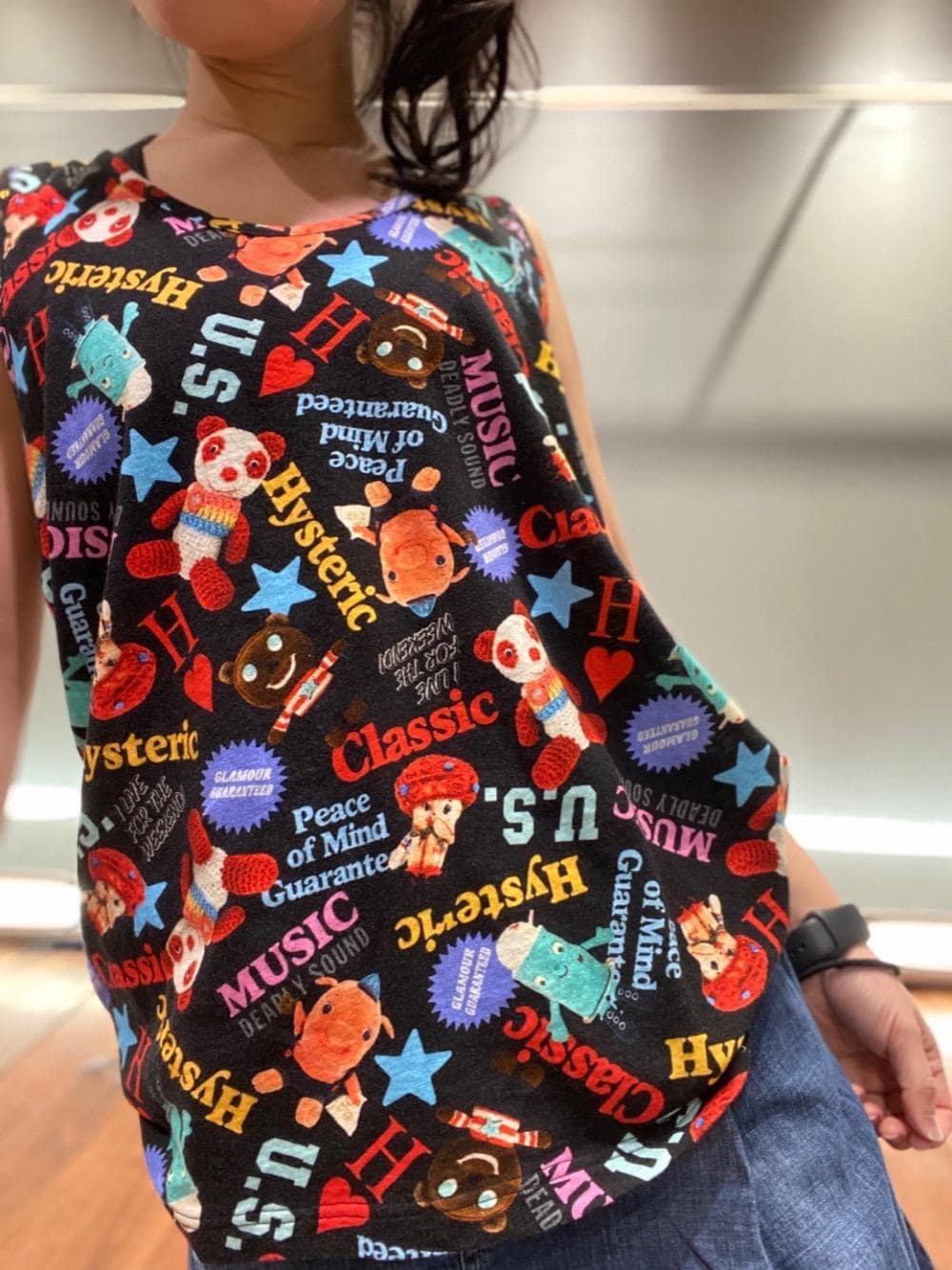 「総柄、Hysteric Glamour、春コーデ、ヒステリックグラマー、yokodoll、ヨーコドール」｜「HYSTERIC GLAMOURのYOKO DOLL MIX柄 タンクトップ（タンクトップ、ブラック系）」を使った、fukuchanさん（レディース・154cm）の春コーディネートの1枚目の写真