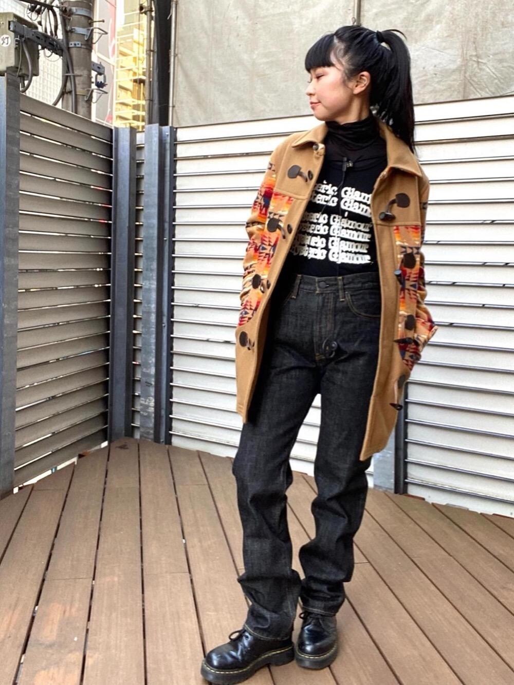 「カジュアルコーデ、ヒステリックグラマー、アメカジコーデ、hysteric glamour、らふこーで」｜「HYSTERIC GLAMOURのPENDLETON×HYSTERIC ステンカラーダッフルコート（ダッフルコート、ベージュ系）」を使った、fukuchanさん（レディース・154cm）の冬コーディネートの1枚目の写真