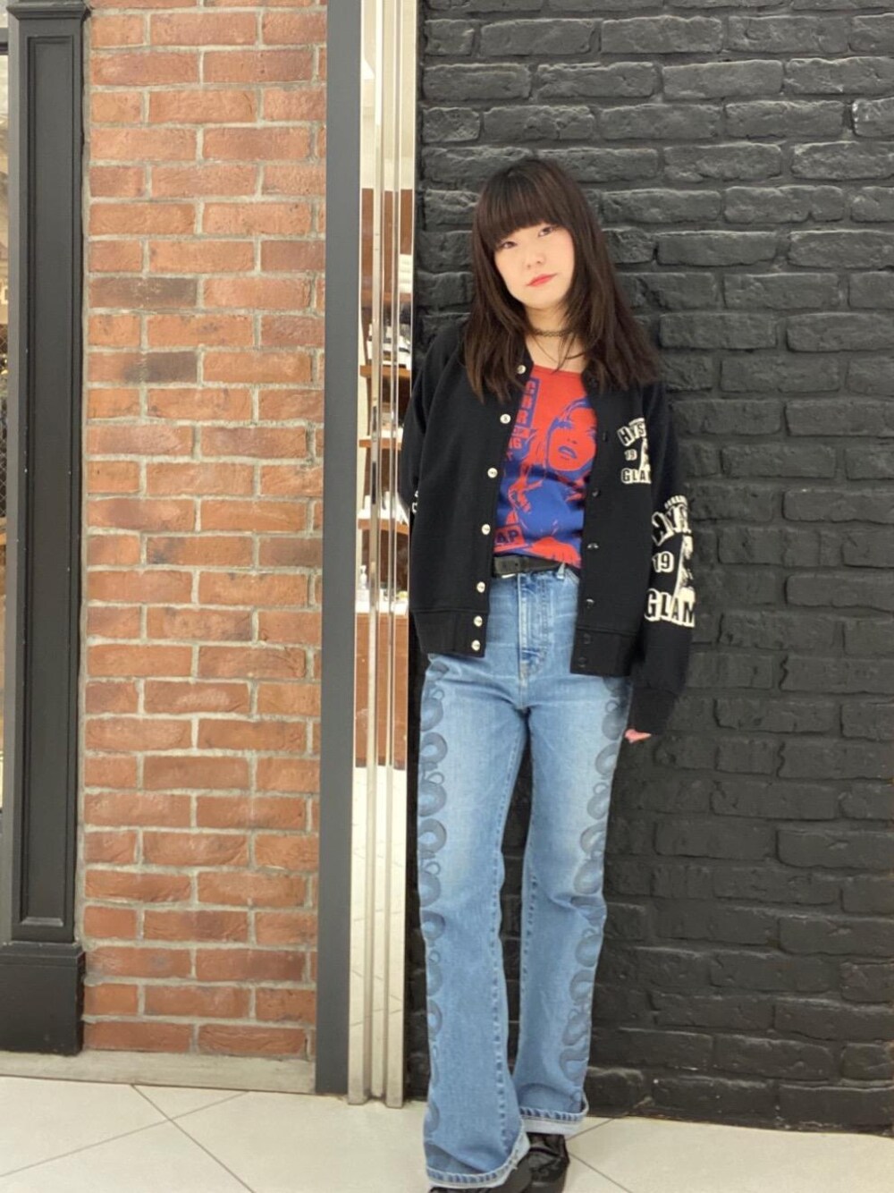 「カジュアル、ヒステリックグラマー、春こーで、hysteric glamour、らふこーで、シンプルこーで」｜「HYSTERIC GLAMOURのCHEAP THRILLS キャミソール（キャミソール、レッド系）」を使った、fukuchanさん（レディース・154cm）の春コーディネートの1枚目の写真