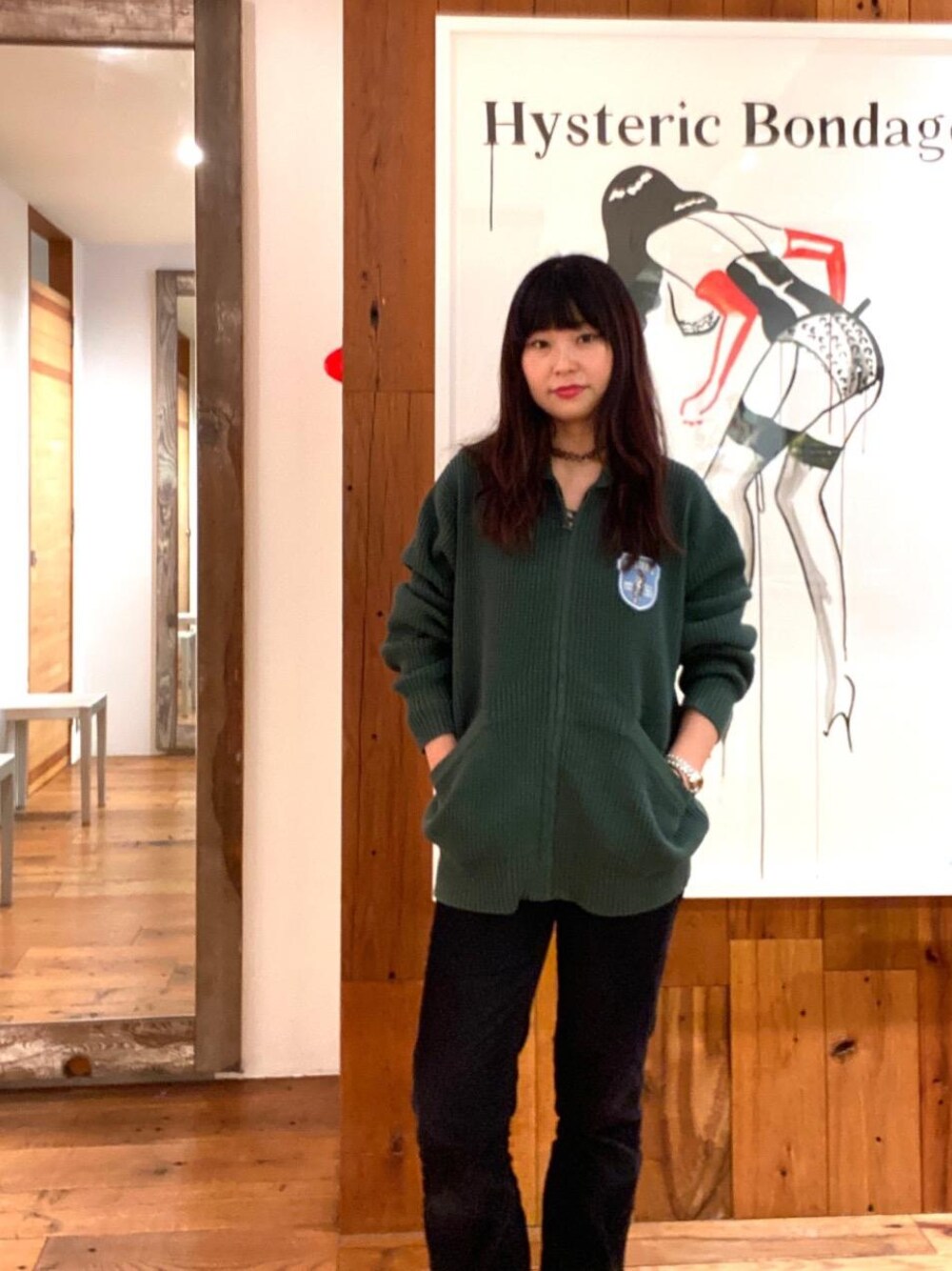 「フレアパンツ、ヒステリックグラマー、hysteric glamour、秋こーで」｜「HYSTERIC GLAMOURのLADY BUG刺繍 ローライズフレアパンツ（その他パンツ、ブラック系）」を使った、fukuchanさん（レディース・154cm）の秋コーディネートの1枚目の写真