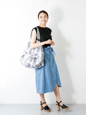 「URBAN RESEARCH Sonny Label（アーバンリサーチサニーレーベル）のアイテム（スカート）」を使った、RODE SKO ONLINE STOREさん（レディース・164cm）の夏コーディネート