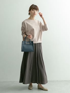 「アーバンリサーチ」｜「アイテム（スリッポン）」を使った、RODE SKO ONLINE STOREさん（レディース・165cm）の春コーディネート