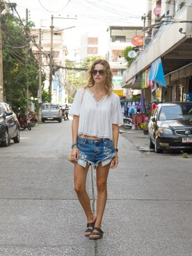 Alison Hutchinsonさんのコーディネート