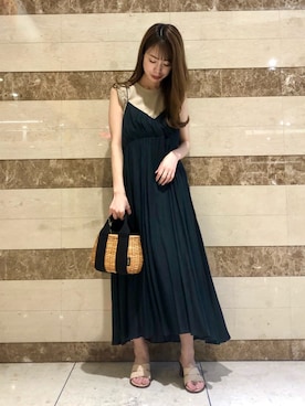 「URBAN RESEARCH（アーバンリサーチ）のヴィンテージサテンBACKリボンキャミソールワンピース（ワンピース）」を使った、mukumotoさん（レディース・158cm）の春コーディネート