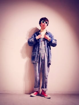 「オーバルサングラス」｜「アイテム（オールインワン・サロペット）」を使った、Tomohiro Yajimaさん（メンズ・173cm）の冬コーディネート