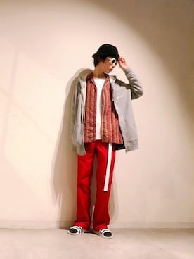 「オーバルサングラス」｜Tomohiro Yajimaさん（メンズ・173cm）の春コーディネート