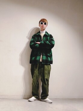 「オーバルサングラス」｜Tomohiro Yajimaさん（メンズ・173cm）の冬コーディネート