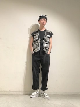 「オーバルサングラス」｜Tomohiro Yajimaさん（メンズ・173cm）の夏コーディネート