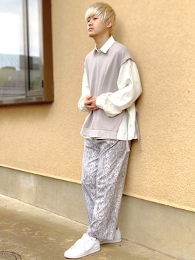 「THE CASUAL（カジュアル）のTRストレッチ タックルーズ ワイドテーパード スラックスパンツ（スラックス）」を使った、鈴木 裕矢さん（メンズ・171cm）の秋コーディネート