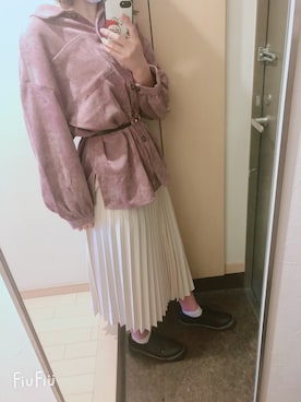 「GRL（グレイル）のプリーツスカート（スカート）」を使った、reさん（レディース・163cm）の冬コーディネート