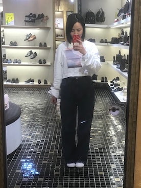 「アイテム（パンプス、ホワイト系）」を使った、Jessicaさん（レディース・160cm）の春コーディネート