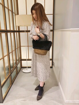 「LEPSIM（レプシィム）のスカートプリーツワンピース　844333（ワンピース、ホワイト系）」を使った、ぶんちゃんさん（レディース・163cm）の秋コーディネート