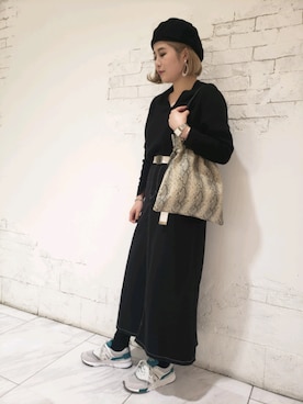 「LEPSIM（レプシィム）のBIGメタルシズクピアス　869323（ピアス（両耳用）、シルバー系）」を使った、ぶんちゃんさん（レディース・163cm）の冬コーディネート