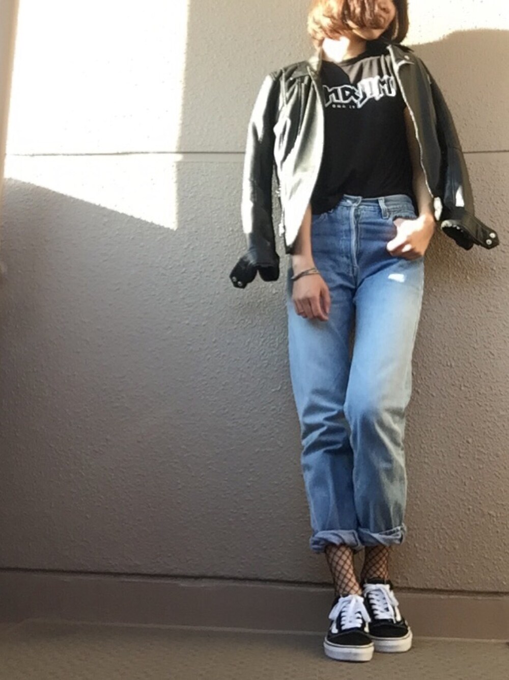 「リーバイス、Levi's、デニム、ドラフトリーバイス、ZARA、ザラジョ、VANS、網タイツ、春コーデ、ootd」｜「ZARAのアイテム（ライダースジャケット、ブラック系）」を使った、ryoco☺︎さん（レディース・167cm）の冬コーディネートの1枚目の写真