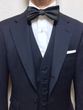 蝶ネクタイを使った ネイビースーツ の人気ファッションコーディネート Wear