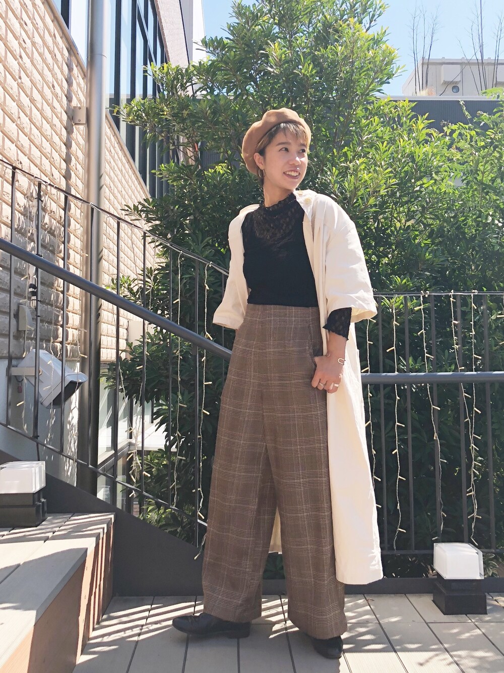 「秋コーデ、秋服準備はじめました、シンプルコーデ、freada、カジュアル、お洒落さんとつながりたい、ゆるコーデ、ブラウン、フリークスストア(FREAK'S STORE)、フリークスストア」｜「FREAK'S STOREのハイウェストブリティッシュチェックパンツ（グレンチェック）（その他パンツ、ブラウン系）」を使った、たはらさん（レディース・161cm）の秋コーディネートの1枚目の写真