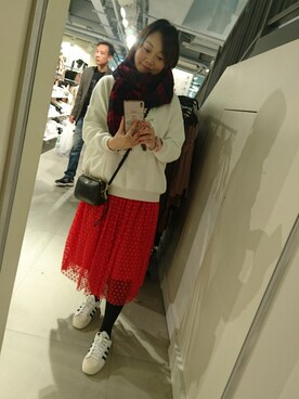 「MONKI（モンキ）のアイテム（スカート、レッド系）」を使った、Yan Princessyanさん（レディース・159cm）の春コーディネート