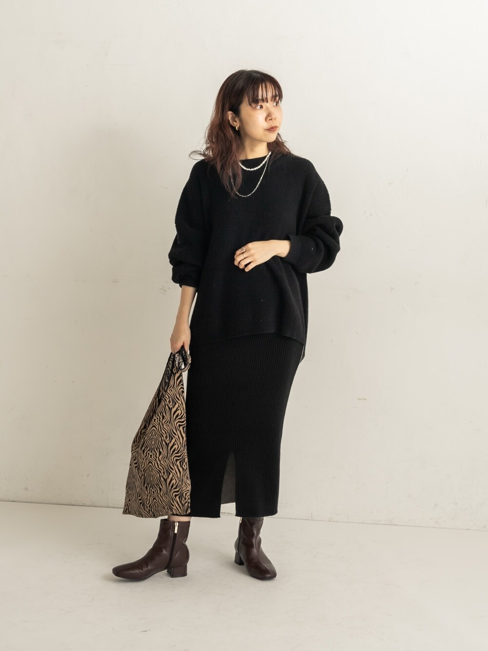 CAPRICIEUX LE'MAGEのアイテムを使った「ニットセットアップ」の CAPRICIEUX LE'MAGEのアイテムを使った「ニットセットアップ」の