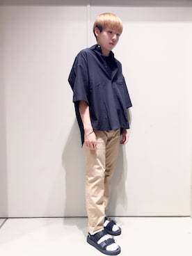 「Danner（ダナー）のアイテム（サンダル）」を使った、コンファーム・イルズ 桂川さん（メンズ・168cm）の夏コーディネート