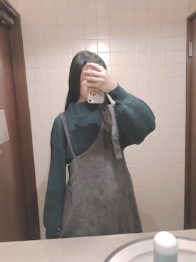 「rps（アールピーエス）のアイテム（ジャンパースカート）」を使った、moeさん（レディース・160cm）の冬コーディネート