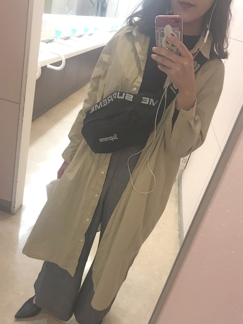「今日のコーデ、ootd、黒、ブラック、チェック、グレンチェック」｜「GUのアイテム（パンツ、グレー系）」を使った、마유さん（レディース・166cm）の秋コーディネートの1枚目の写真