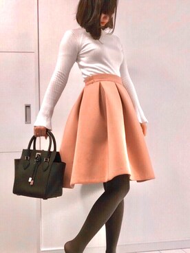 「neigeのアイテム（スカート、ピンク系）」を使った、kaedeさん（レディース・164cm）の冬コーディネート