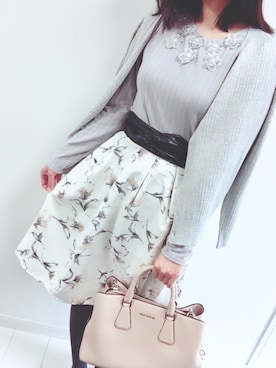 「GRL（グレイル）のアイテム（ニット/セーター、グレー系）」を使った、kaedeさん（レディース・164cm）の春コーディネート