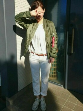 「ホワイトデニム」｜「アイテム（MA-1）」を使った、まめまめビーンズさん（レディース・161cm）の春コーディネート