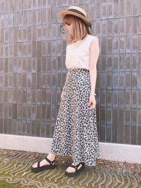 みさき·ᴥ·さんの「ハナクルミボタンＡラインスカート　828989」を使ったコーディネート