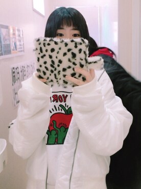 「Keith Haring（キース・ヘリング）のアイテム（スウェット）」を使った、カリンさん（レディース・153cm）の冬コーディネート