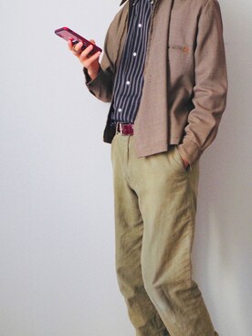 「DRIES VAN NOTEN（ドリスヴァンノッテン）のアイテム（チノパンツ）」を使った、ばっきーさん（メンズ・176cm）の春コーディネート
