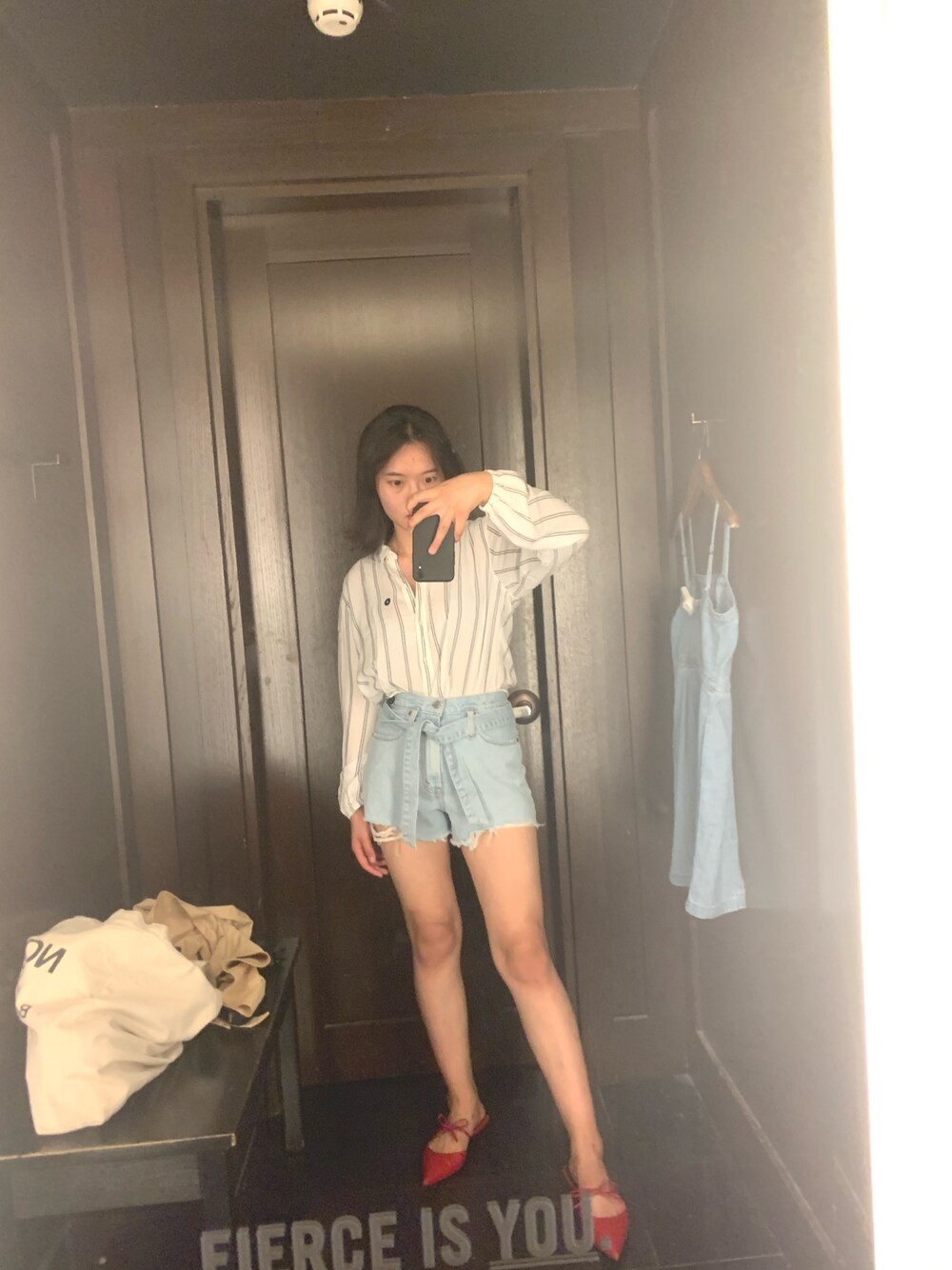 「夏」｜「Abercrombie&Fitchのアイテム（シャツ/ブラウス、ホワイト系）」を使った、Lucia  0430さん（レディース・165cm）の夏コーディネートの1枚目の写真