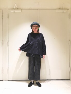 「BEAMS BOY（ビームスボーイ）のアイテム（スリッポン）」を使った、林依靜さん（レディース・162cm）の夏コーディネート