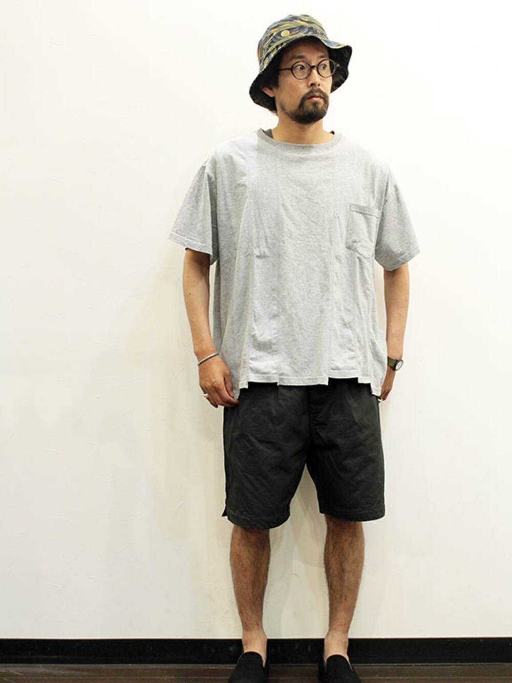 twothings&thinkさんの「ink (インク) Switching Pocket Tee （ink）」を使ったコーディネート