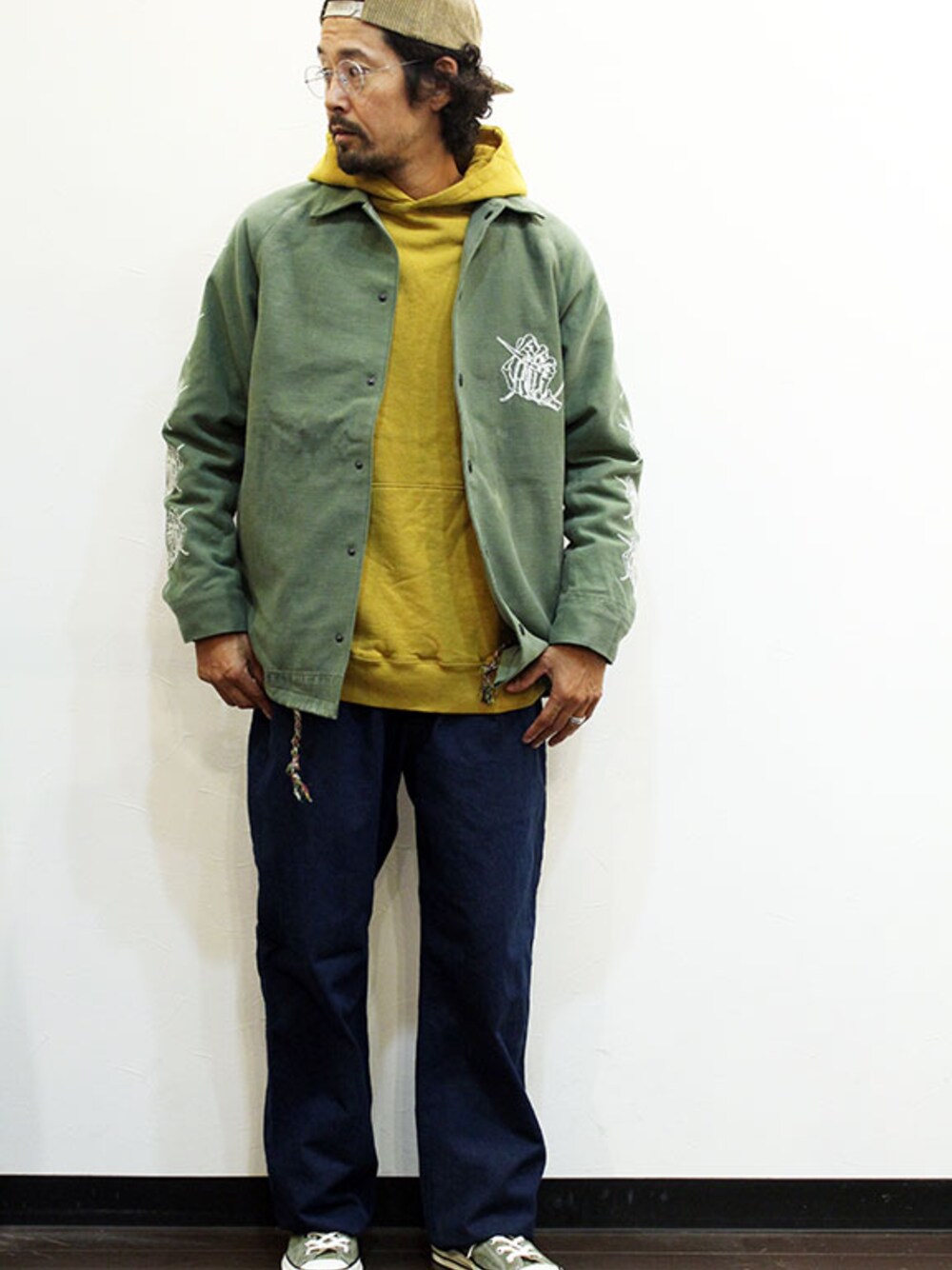 twothings&thinkさんの「ink (インク) Coach Jacket " SEWING HAND J "（ink）」を使ったコーディネート